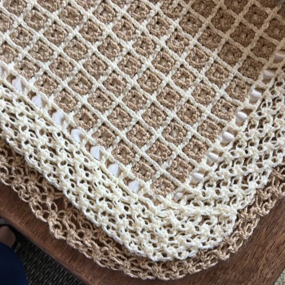 Beautiful Hand Made Crochet Two Layered Baby Blanket. - Picture 5 of 8